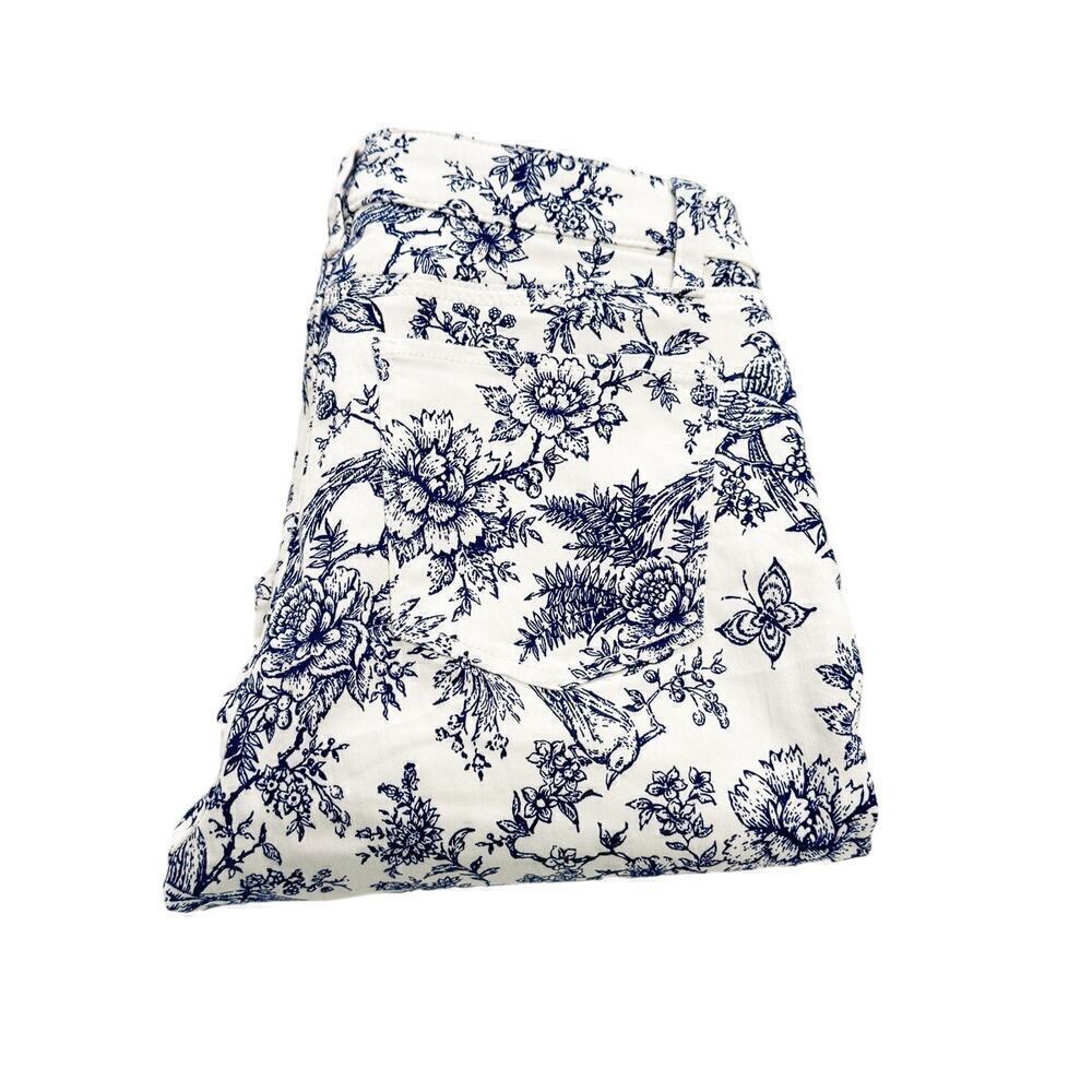 Talbots Slim Ankle Jean Flower Print Blue White Size 6P MINT